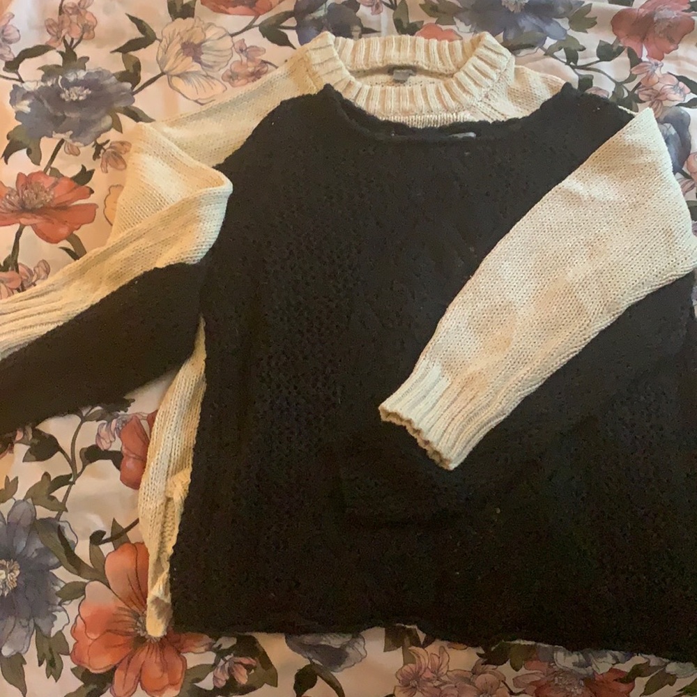 5/$20 Bundle of two aerie sweaters